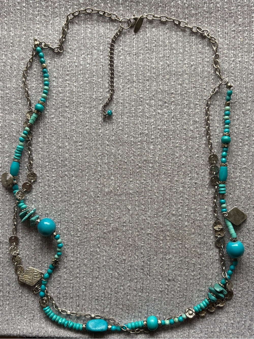 Bohemian theme NY signed silver tone 2-stranded turquoise beaded chain necklace